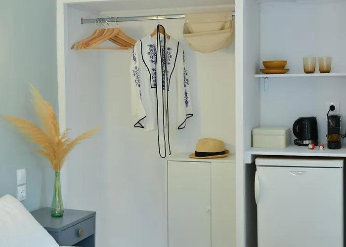 Greekowl Apartmán *