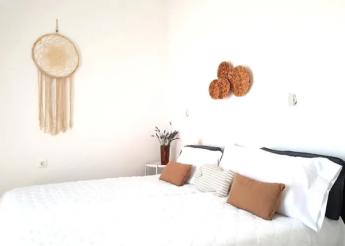 Greekowl Apartmán *