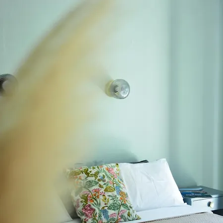 아파트 Greekowl *